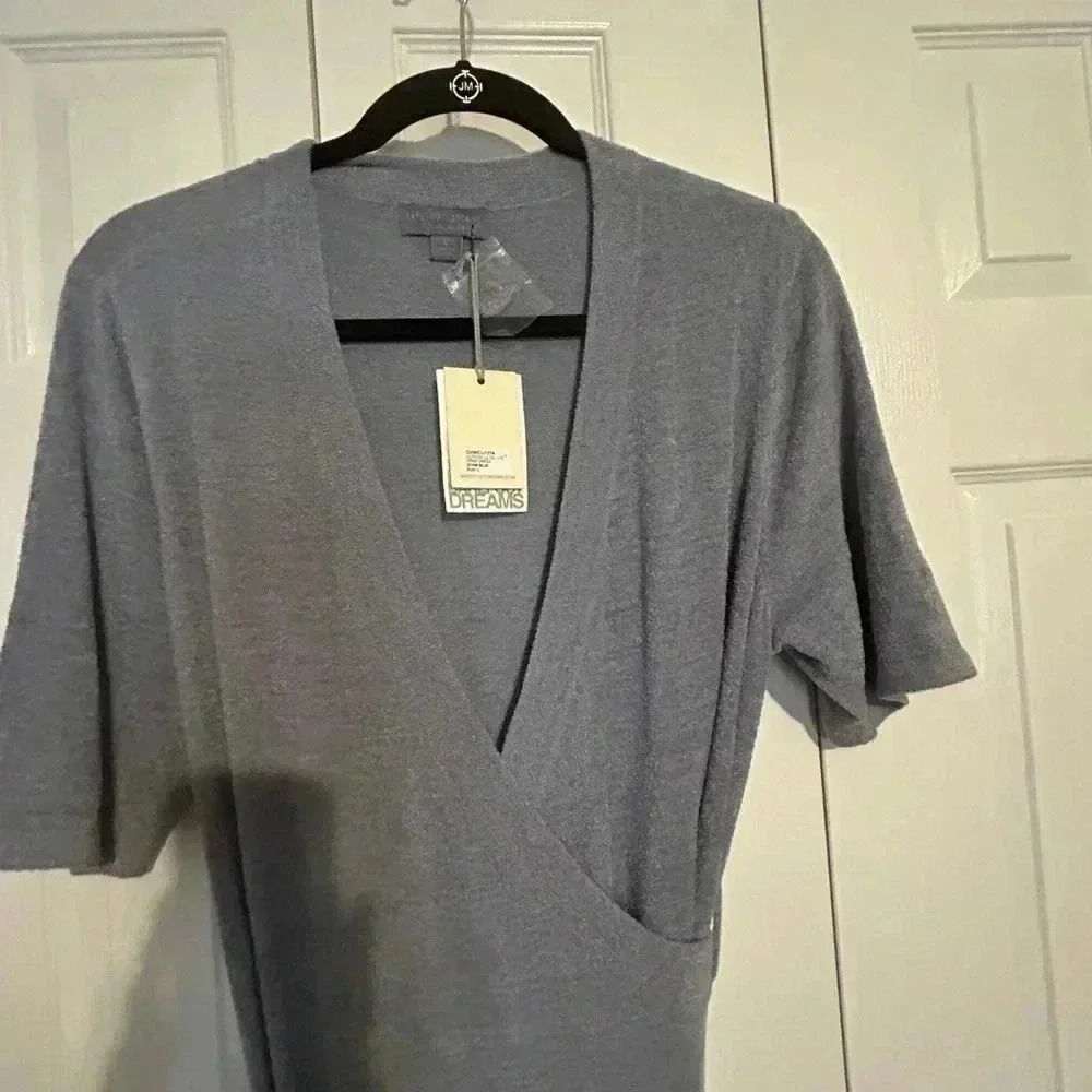 Elegant Gray Wrap Dress - Picture 6 of 10
